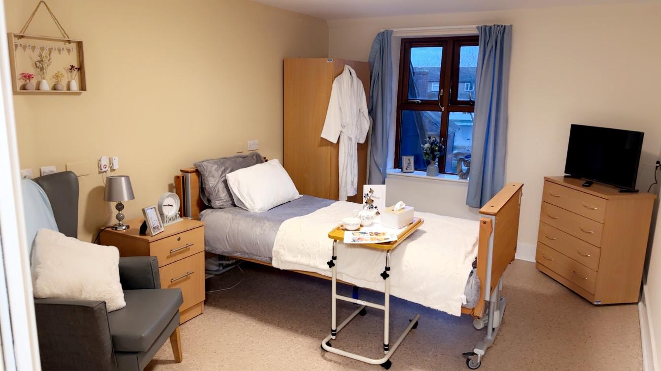 bedroom at heathlands