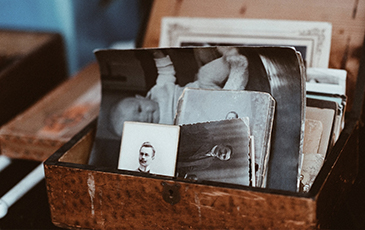 small-photographs-in-a-box