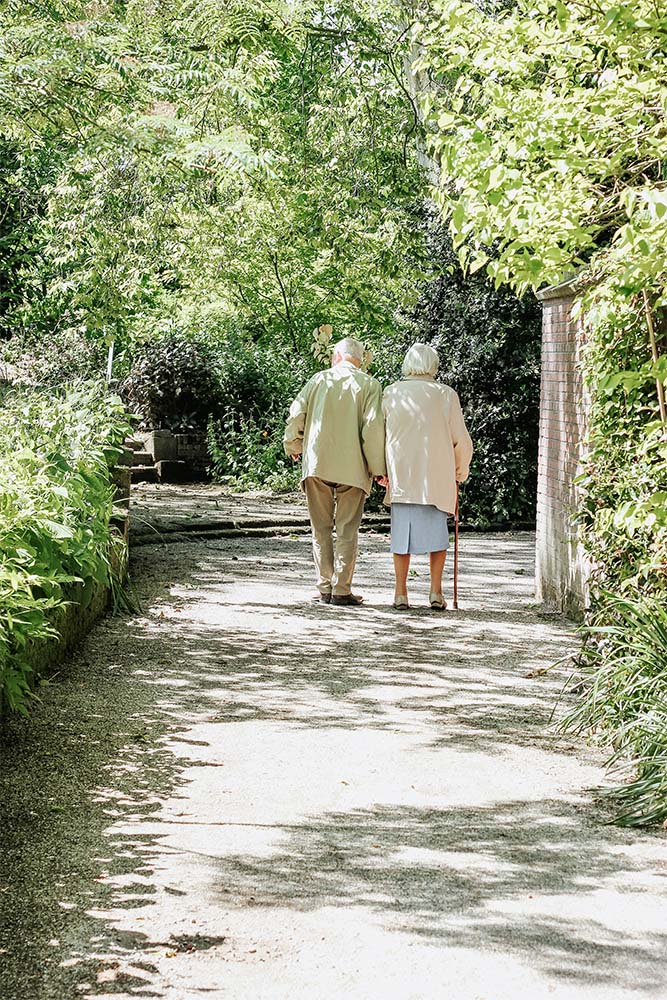 couple-elderly-residents