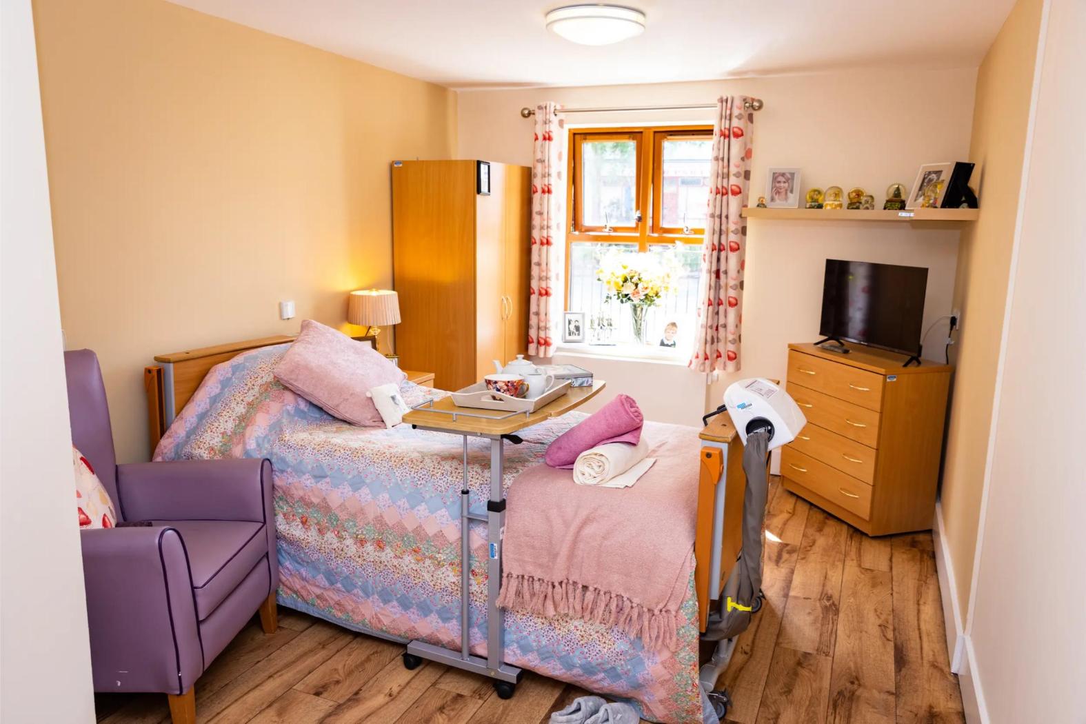 healthlands-bedroom